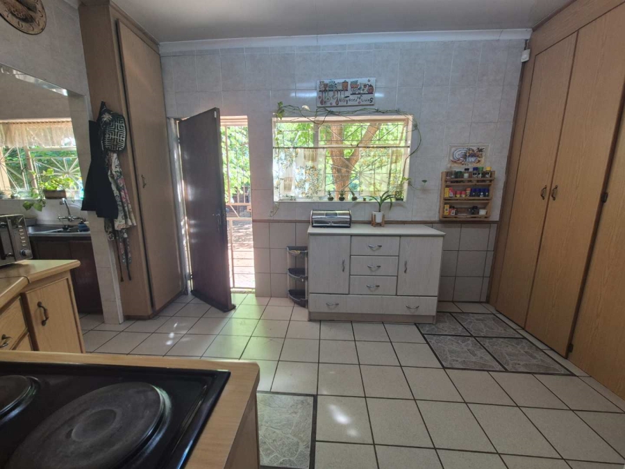 4 Bedroom Property for Sale in Langenhovenpark Free State